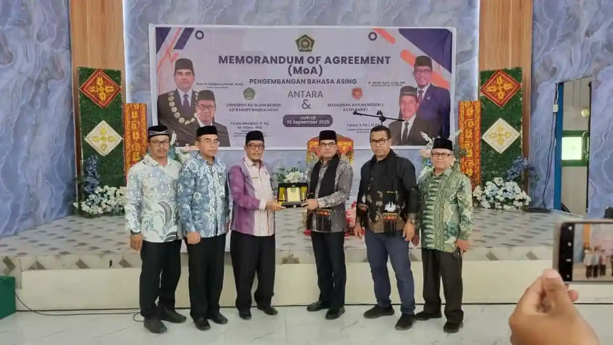 Perkuat Kompetensi Bahasa Asing Siswa, UIN Ar-Raniry dan MAN 1 Aceh Barat Jalin Kolaborasi