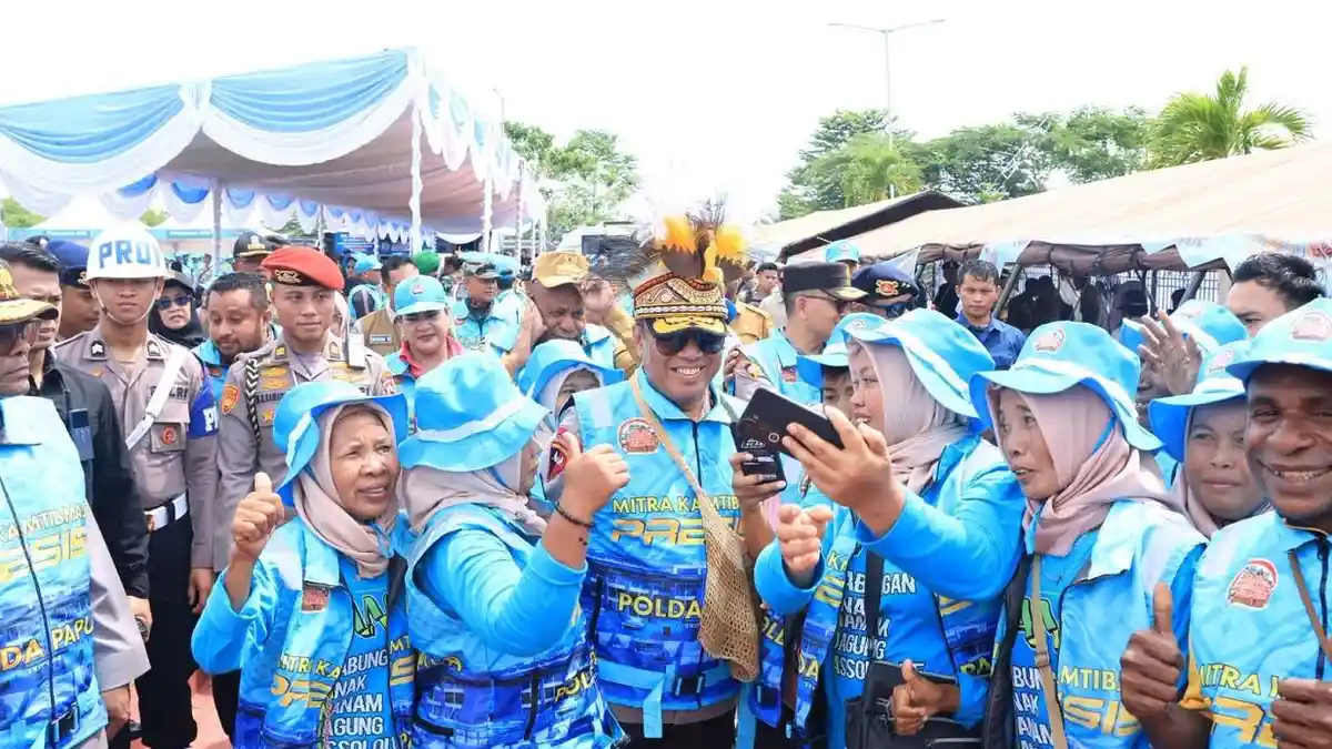 Wakapolri Pimpin Apel Raksasa di Jayapura, Sinergi Wujudkan Papua Aman ...