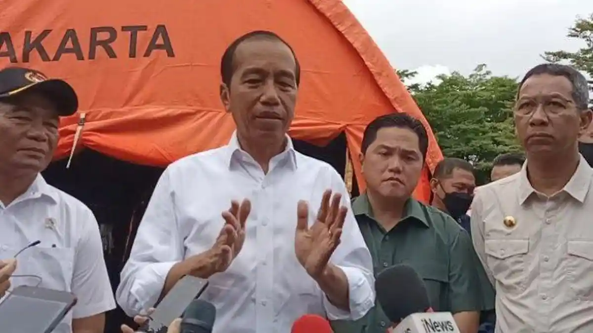 Imbas Kebakaran Depo Pertamina Plumpang, Jokowi: Semua Zona Bahaya Harus Diaudit dan Relokasi Warga