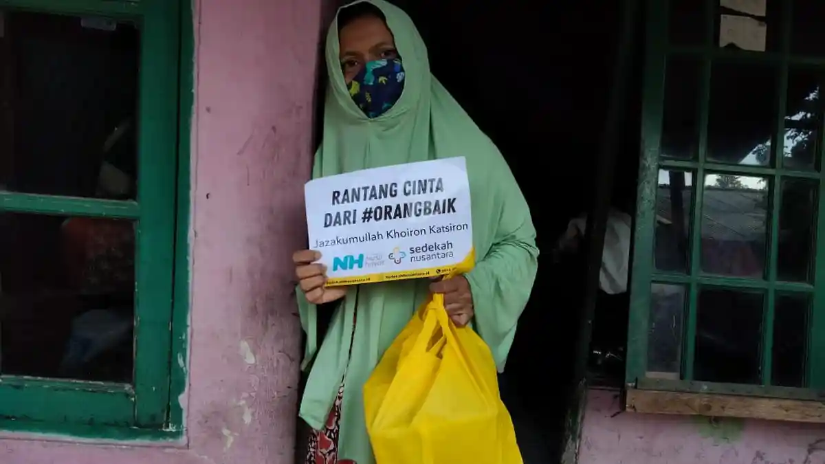 Rantang Cinta Untuk Warga Isoman yang Kurang Mampu di Kota Depok, Gratis!