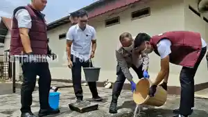 Sabu-sebanyak-11-kilogram-yang-telah-dicampur-dengan-deterjen-22.jpg