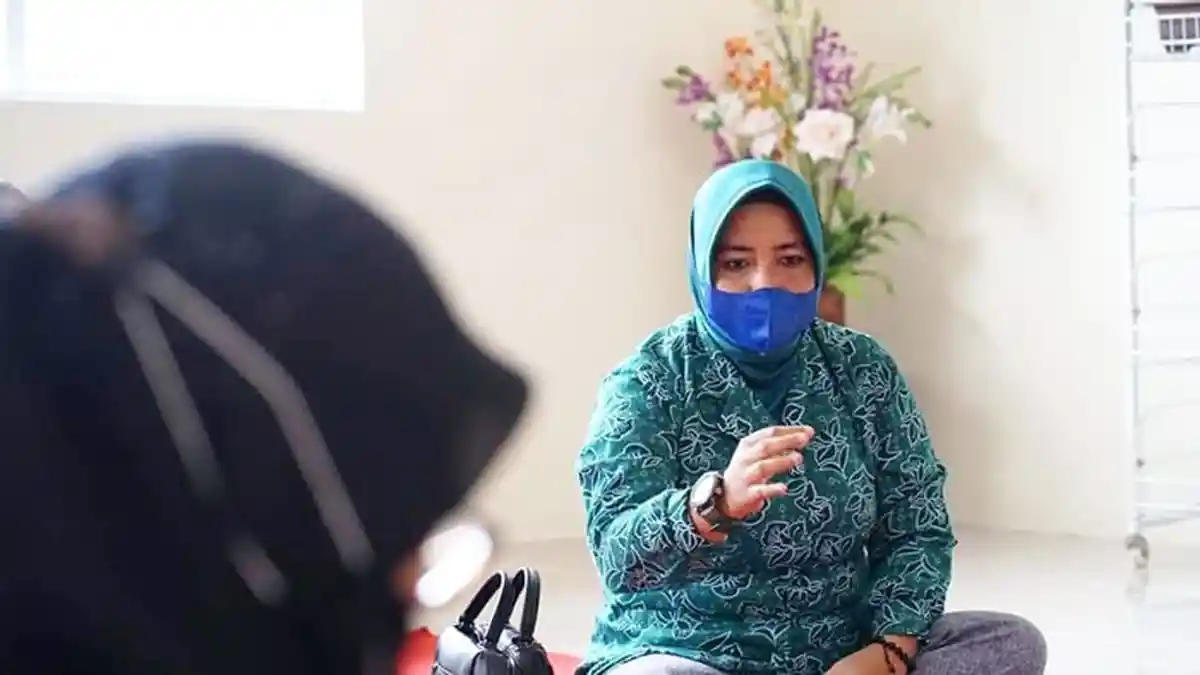 Ketua Dekranasda Maratusholiha Ingin Tudung Manto Tetap Dilestarikan di Lingga