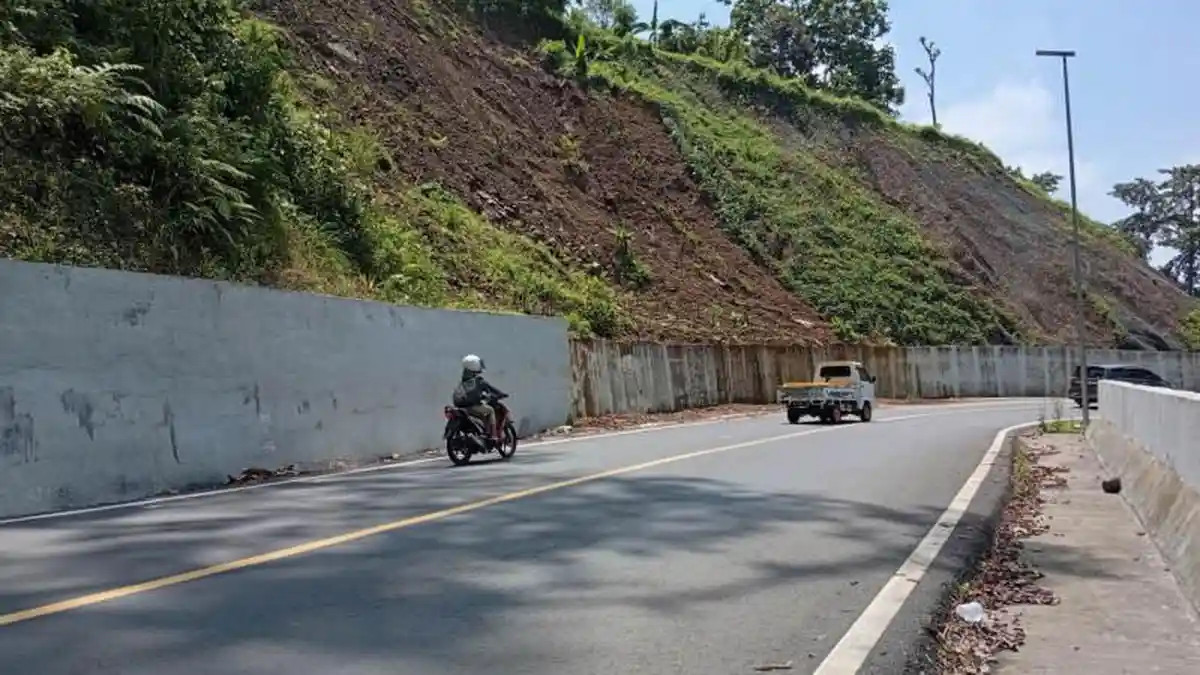 Jalur Piket Nol Lumajang Rawan Longsor, Pemudik Diminta Waspada