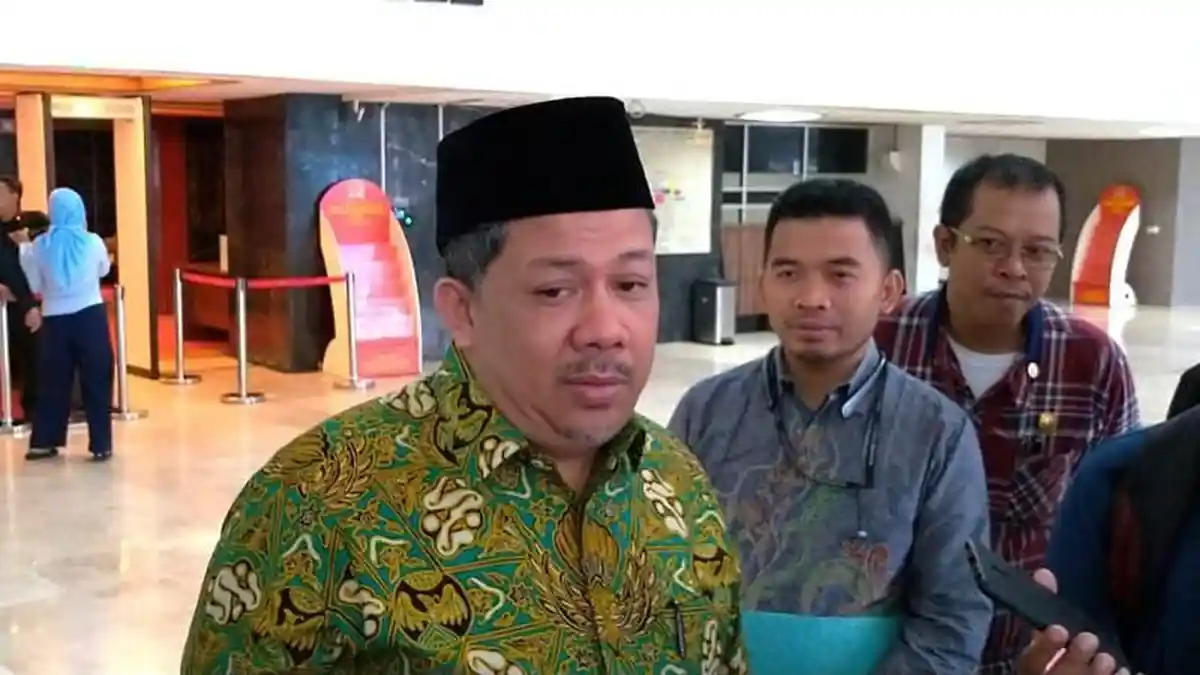 Fahri Hamzah: Dari Dulu Lulusan UI Merasa Punya Standar Gaji yang Lebih Tinggi dari Kampus Lain