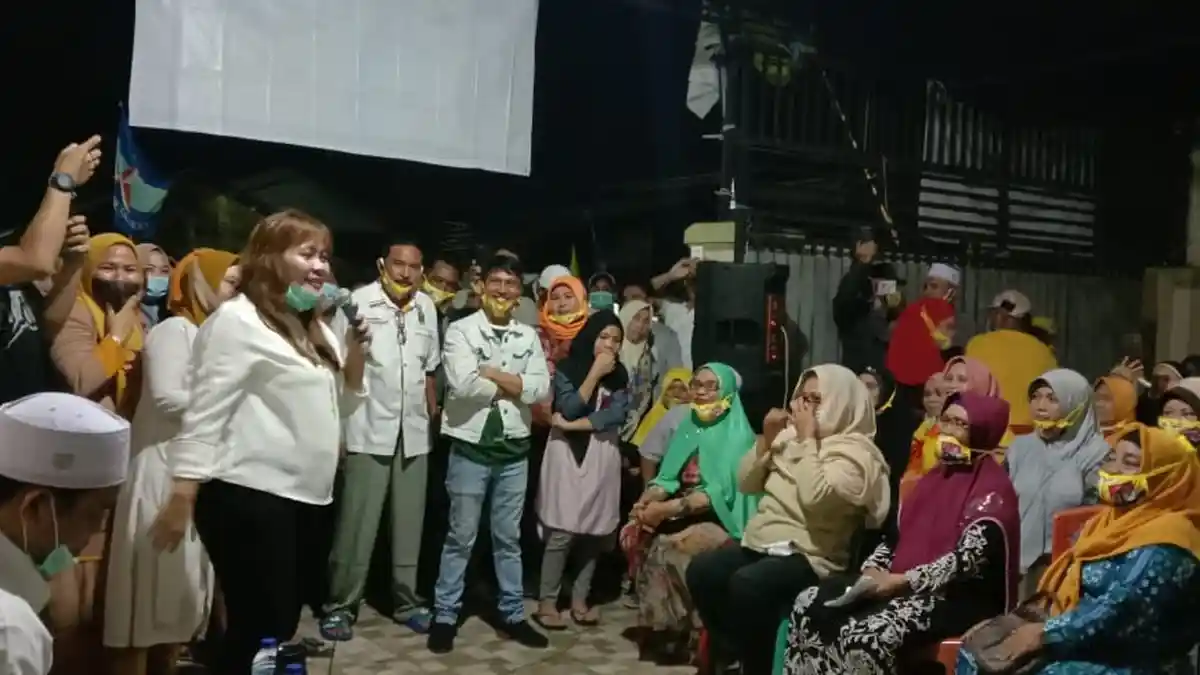 SSK Semakin Dicintai Emak-Emak, Singkil Dibanjiri Massa