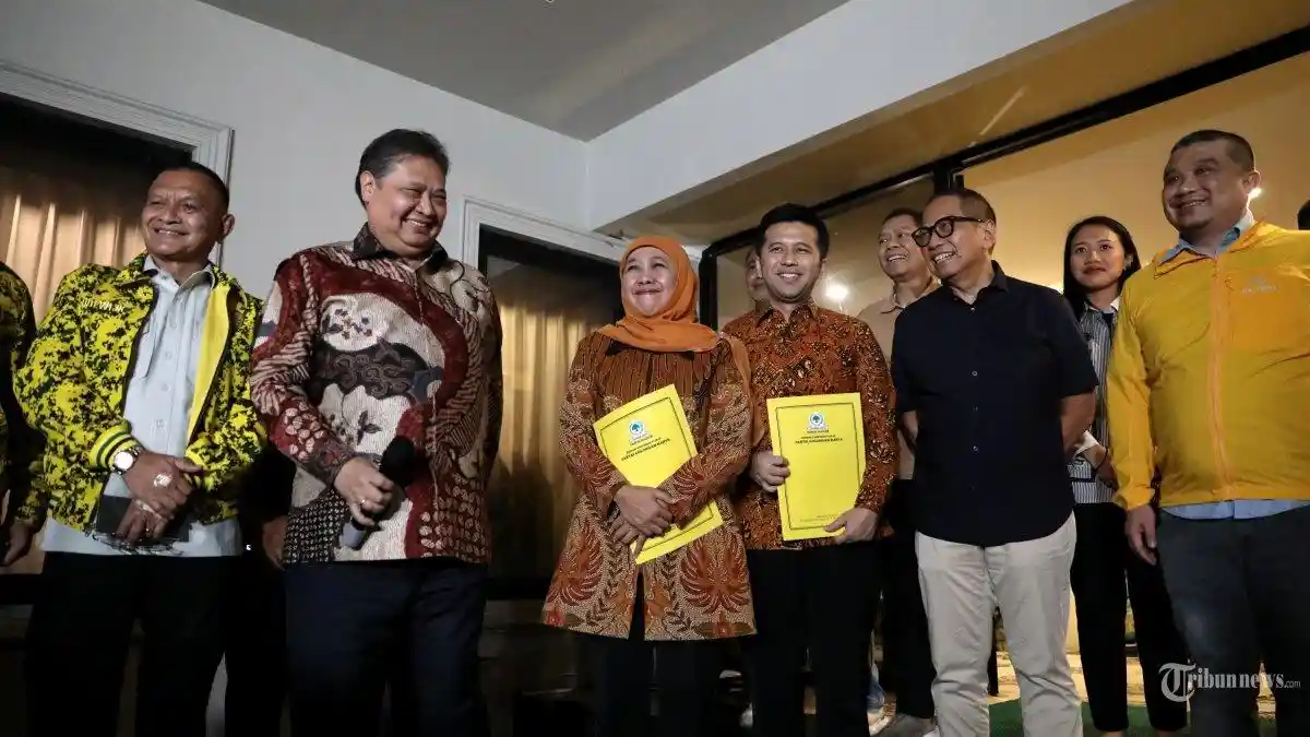 Hasil Survei Pilkada Jatim 2024, Emil Dardak Tak Tinggal Dirinya Coba Dipisahkan PDIP dari Khofifah