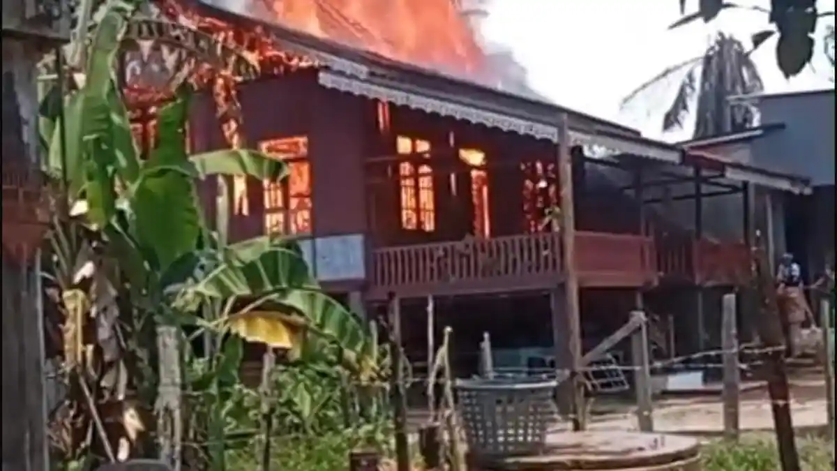 Sebuah Rumah di Mersam Terbakar, Diduga Akibat Korsleting Listrik