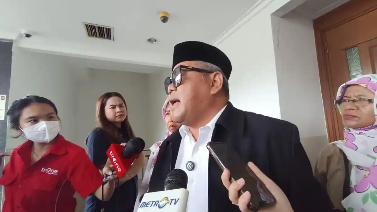 Subhan Palal Uji UU Pemilu di MK: Sebut Jokowi, Gibran, hingga Anies ...