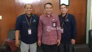 perwakilan-bps-provinsi-bali-foto-bersama-usai-beraudiensi-dengan-kepala-dinas-sosial-provinsi-bali.jpg