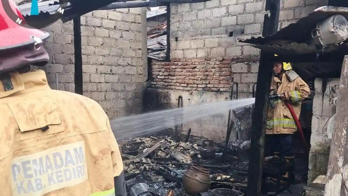 Dapur Rumah di Papar Kediri Terbakar, Ditinggal saat Tungku Masih Menyala