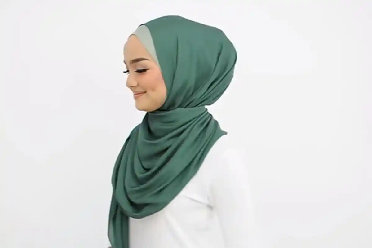 Tampil Anggun dengan Hijab Pashmina, Hanya 25 Detik, Ikuti Tutorial Berikut ini!