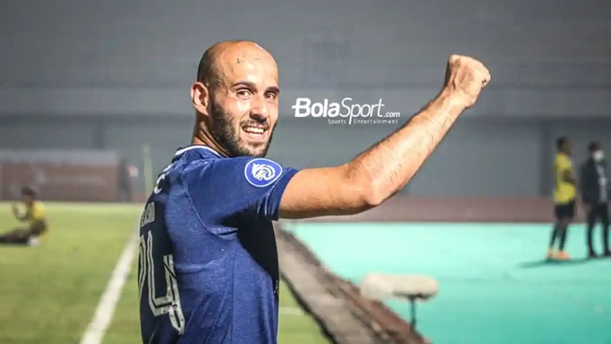 PERSIB BANDUNG: Mohammed Rashid Hampir Menyamai Capaian 2 Gelandang Legendaris Persib ini