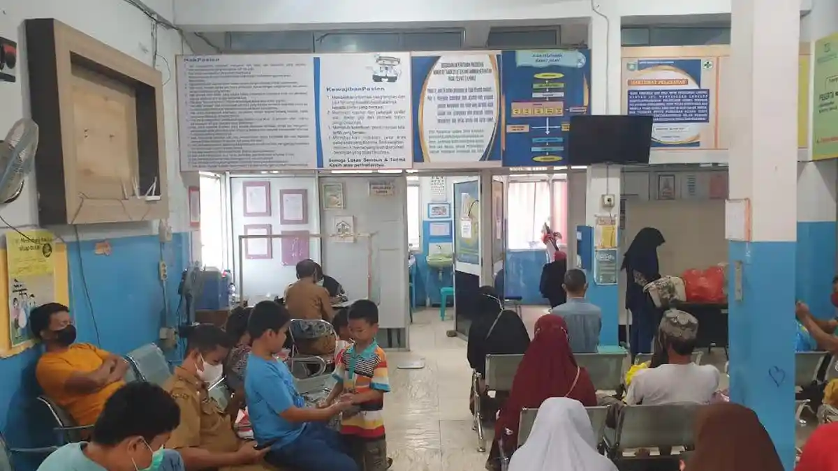 Pelayanan Puskesmas Lompoe Dikeluhkan Warga, Petugas Baru Datang 2 Jam Setelah Buka