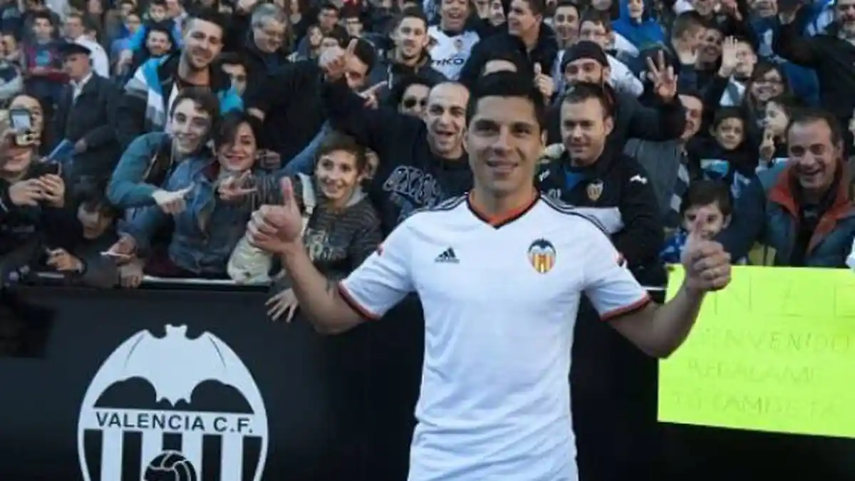 Enzo Perez Siap Jika Diturunkan Pelatih Valencia Lawan Real Madrid