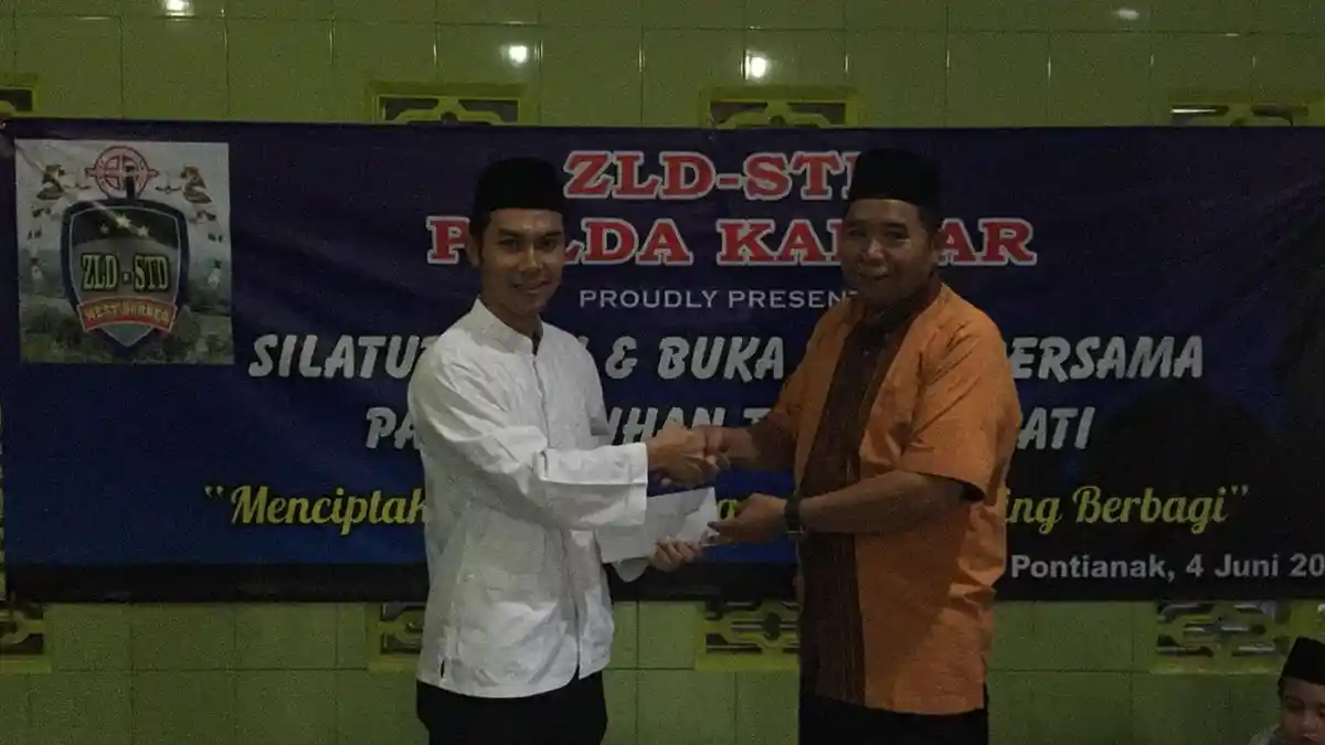 100 Orang Leting ZLD-STD Polda Kalbar Bakti Sosial Pada 50 Anak Panti