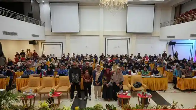 Telkom Motivasi Ratusan Guru di Tarakan Manfaatkan AI sebagai Asisten Pengajar