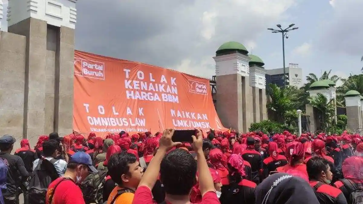 Demo Tolak Kenaikan BBM akan Terus Berlanjut Hingga Jokowi Turunkan Harga BBM