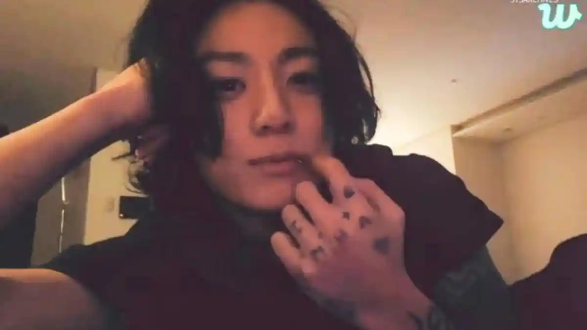 Jungkook BTS Trending, Live Weverse dan Instagram Bareng V BTS pada Dini Hari