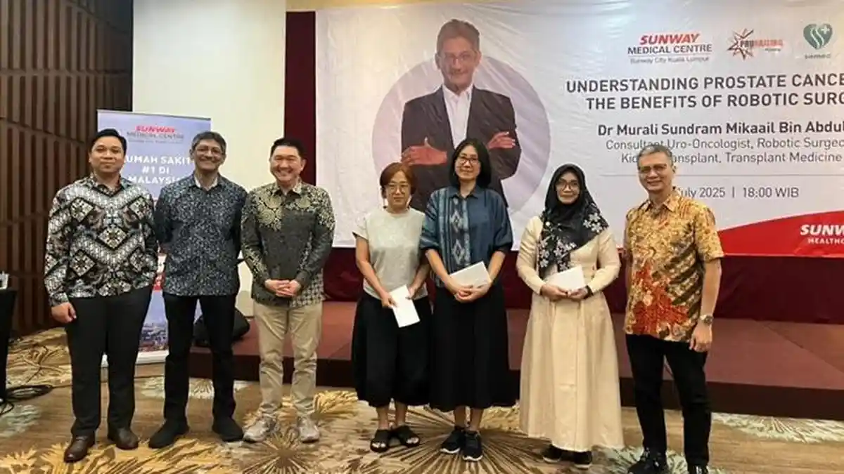 Masyarakat Yogyakarta Diajak Mengenal Lebih Dekat Kanker Prostat dan Terobosan Bedah Robotik