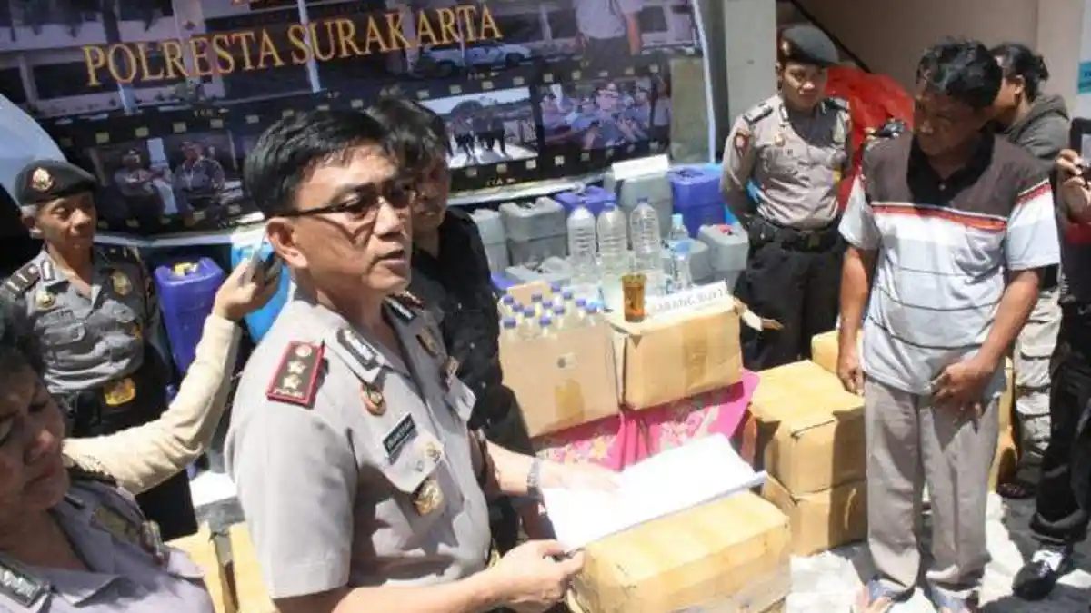 Pengiriman Tiga Ribu Liter Ciu ke Jakarta Digagalkan Polisi