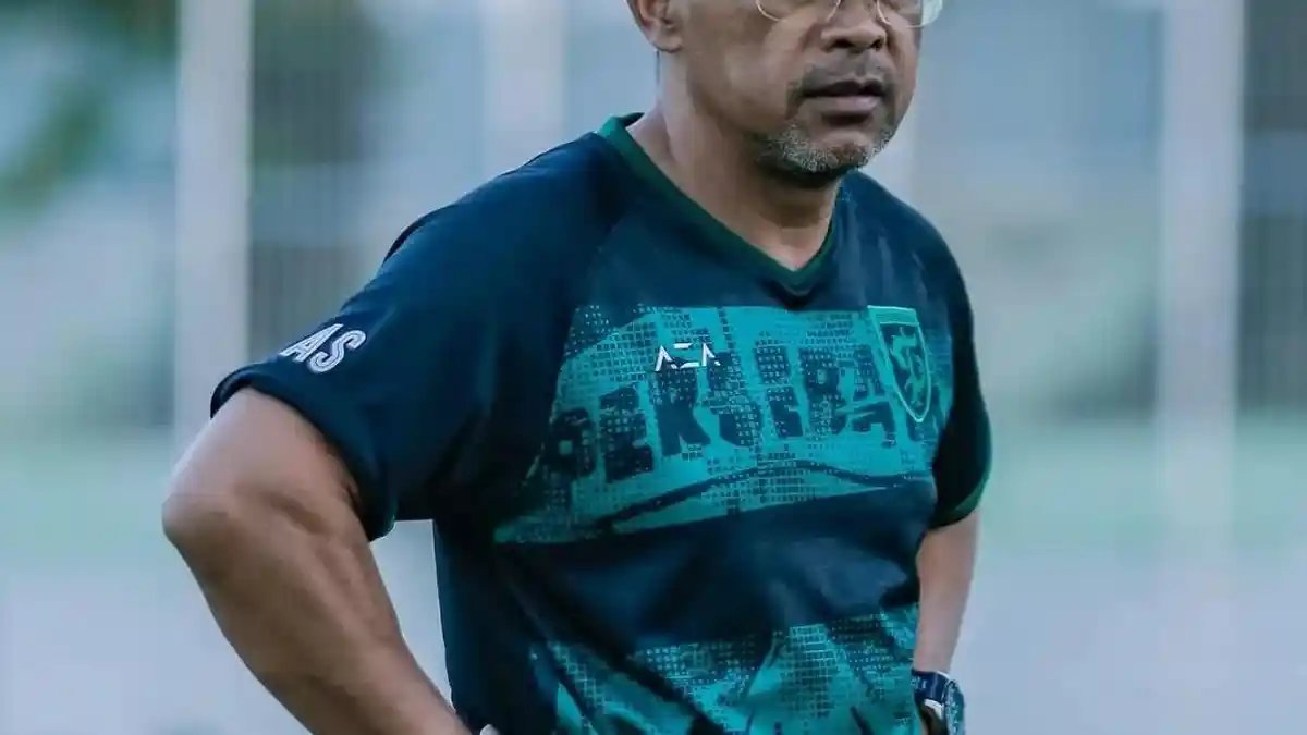 Aji Santoso Beberkan Kondisi Mental Pemain Persebaya Jelang Hadapi Persik Kediri