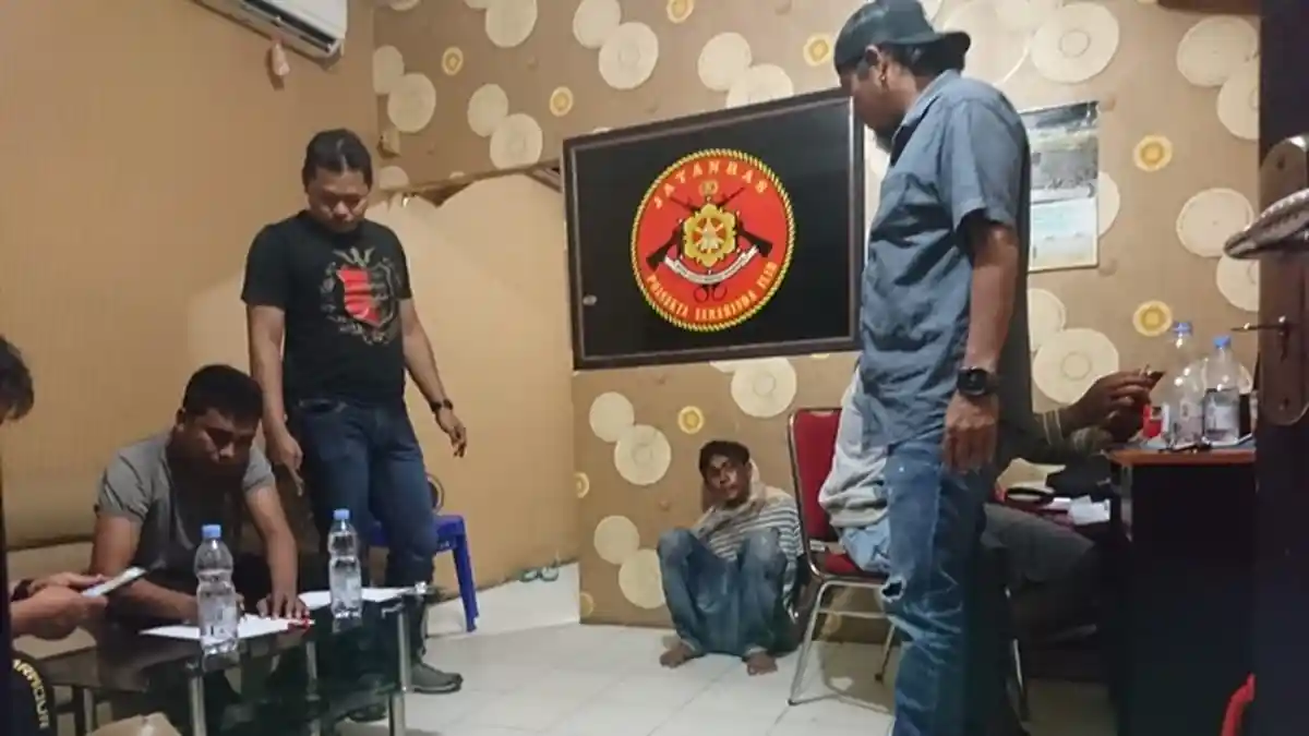 Jambret dan Lukai Korban di Samarinda, Pelaku Dikejar Tiga Remaja dan Berakhir Dihakimi Massa