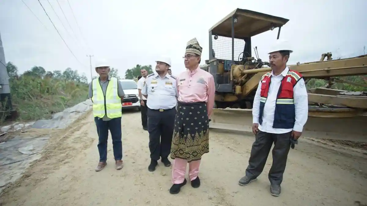 Pembangunan Jalan Tembilahan – Terusan Mas, Bupati Inhil Ingatkan Soal Ini