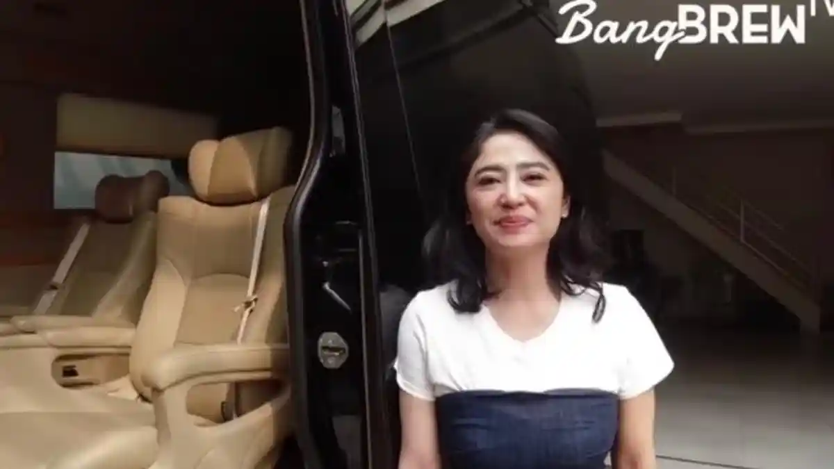Disebut Murah, Harga Mobil Dewi Perssik Hampir Rp 3 Miliar