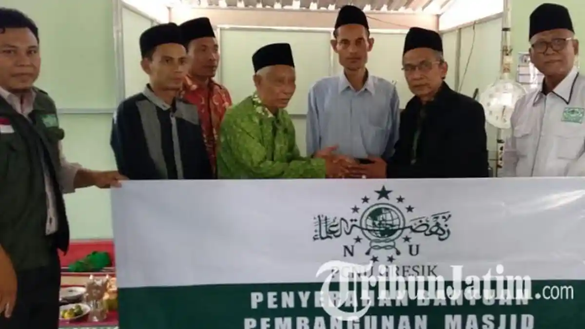 Bantu Korban Bencana Alam di Lombok, PCNU Gresik Serahkan Bantuan Rp 100 Juta