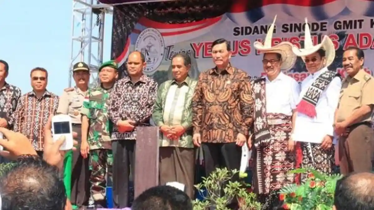 Luhut: Pimpinan Gereja Jangan Berpolitik