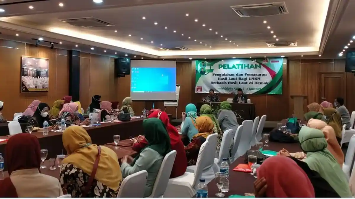 Ditargetkan Bisa Ikuti Expo di Luar Negeri, 50 UMKM Demak Ikuti Pelatihan