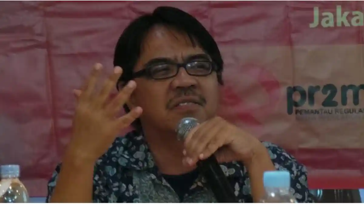 Terungkap, Ini Tujuan Ade Armando Posting Meme Joker Anies Baswedan : Harus Dikritik !