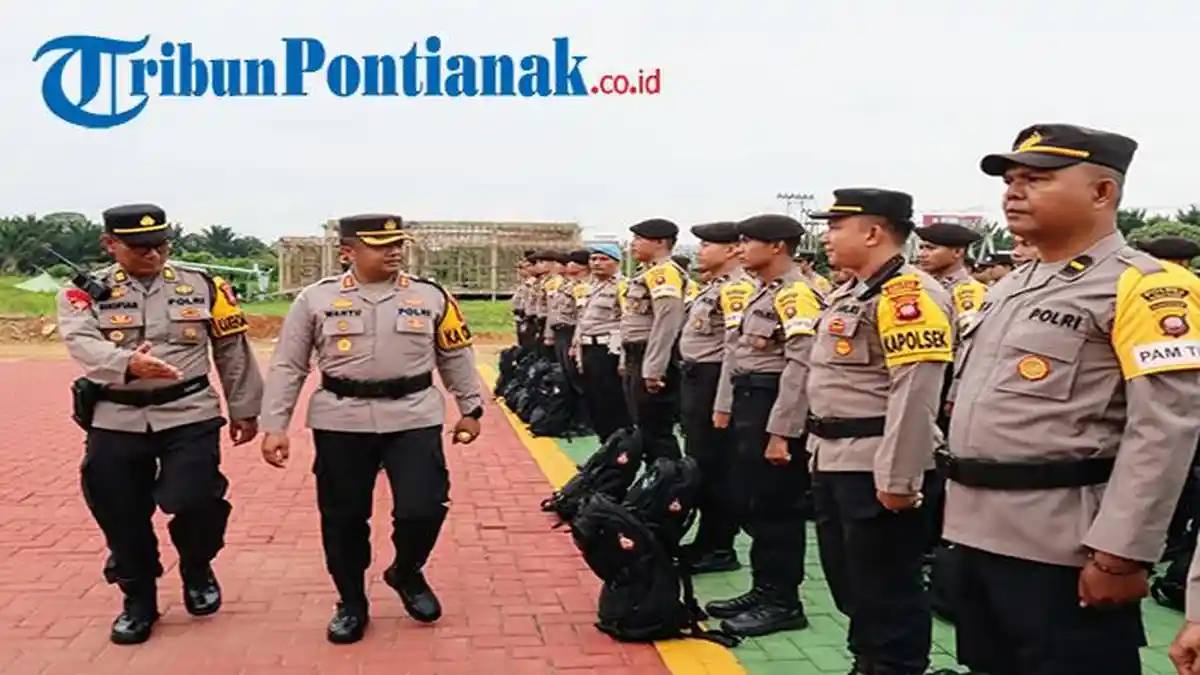 Kapolres Wahyu Periksa Sarpras dan Kesiapsiagaan Anggota Pam TPS Pemilu 2024