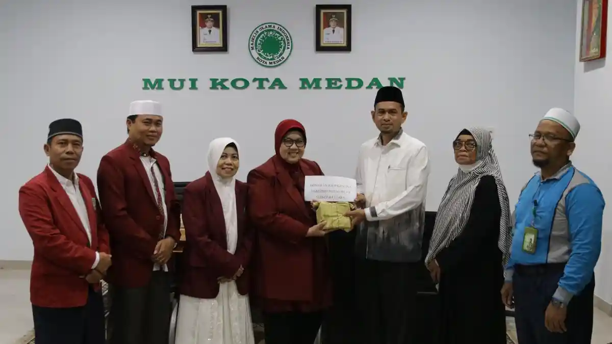 Peduli Palestina, UISU Serahkan Bantuan Ke MUI