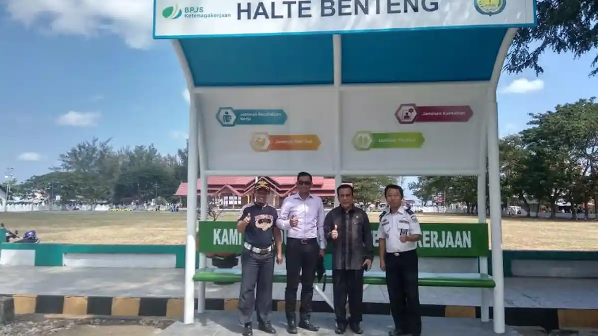 BPJS Ketenagakerjaan Hibahkan Dua Halte untuk Masyarakat Selayar