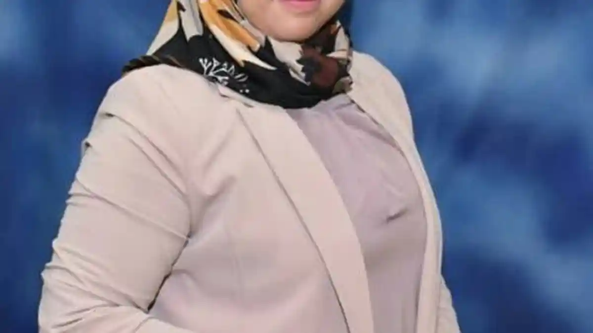 Ade Dwi Sintiya, Perempuan Muda dan Lajang yang Pimpin Fraksi Golkar DPRK Singkil