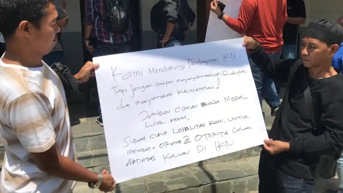 Uang Sewa Belum Dibayar, Sejumlah Pemilik Mobil Rental Geruduk Kantor Otorita IKN di Balikpapan