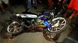 motor-yang-terlibat-kecelakaan-di-kecamatan-geger-kabupaten-madiun.jpg