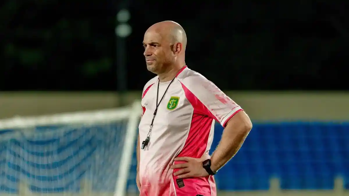 Persebaya vs PSM Makassar: Reuni Emosional Bernardo Tavares, Bajul Ijo Pincang Parah