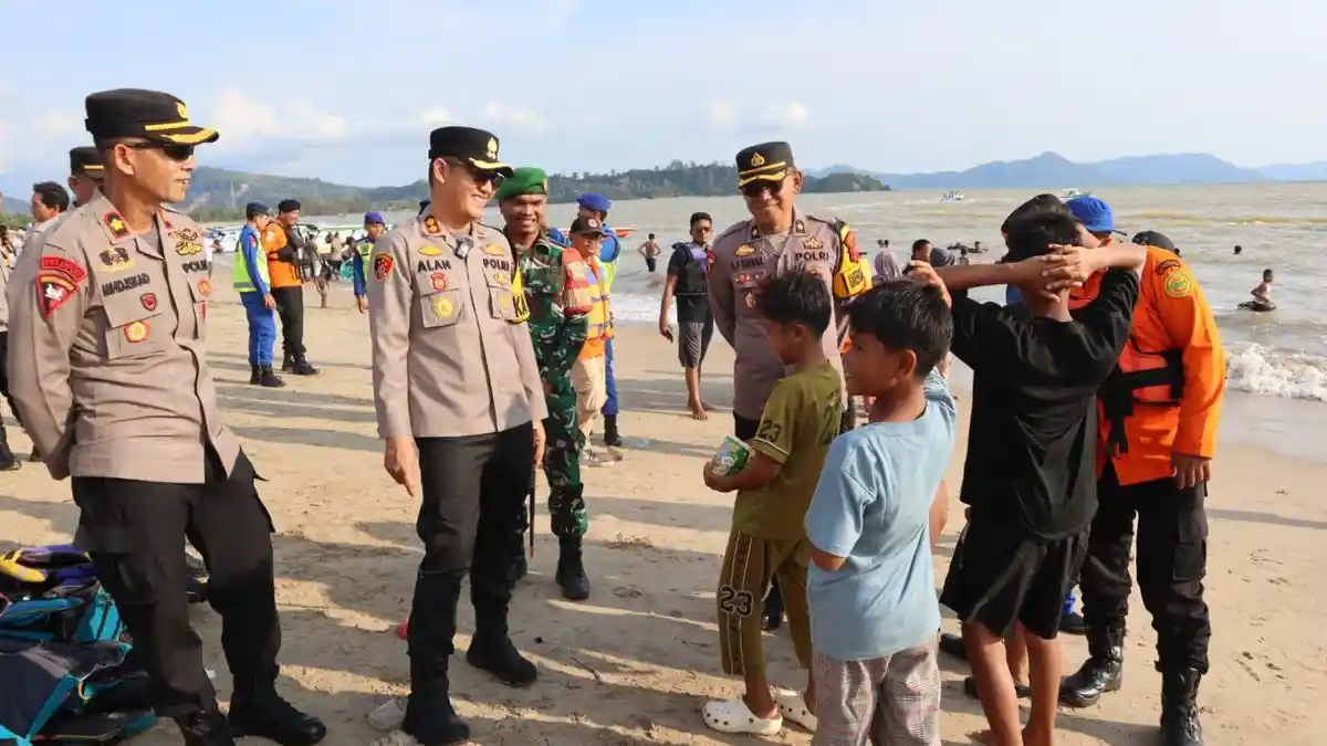 H+4 Lebaran, Kapolres Tapteng Kembali Pimpin Monitoring Objek Wisata Bersama Tim Gabungan