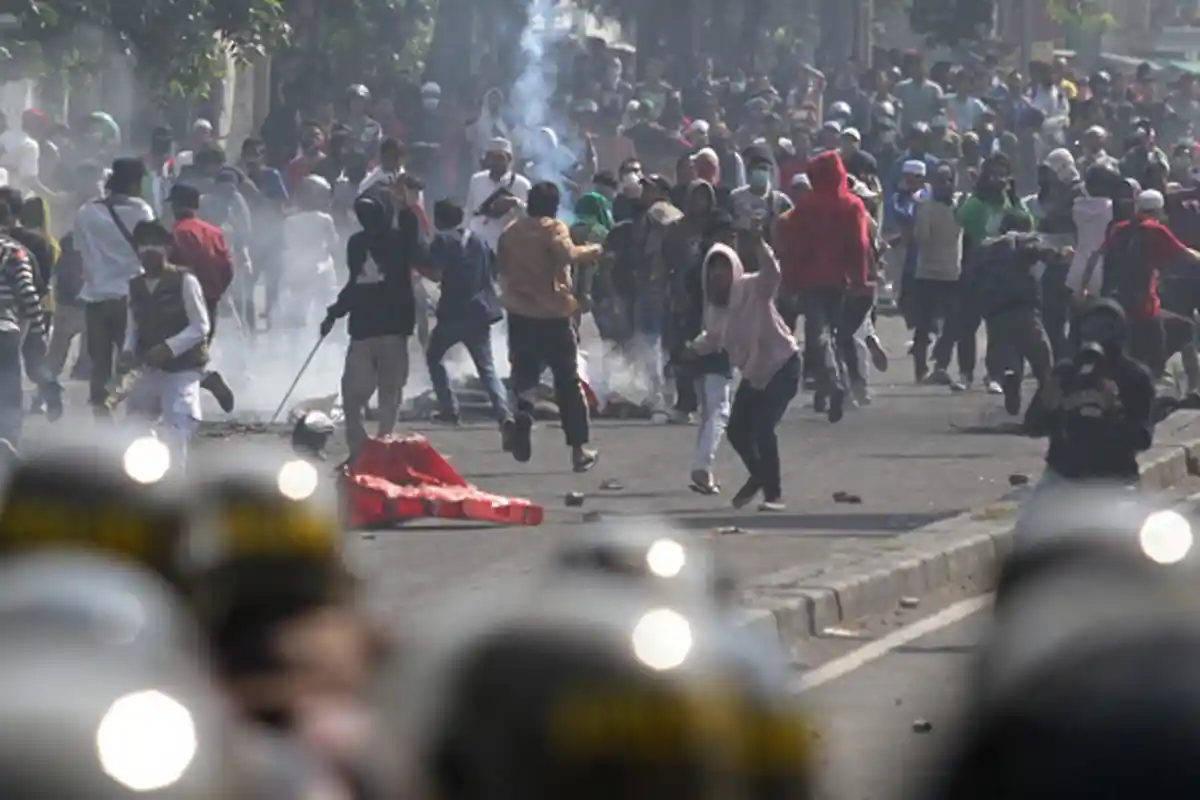 Soal Dalang Aksi 22 Mei, IPW: Saya Yakin Polisi atau Wiranto Tidak Berani Ungkap karena Terlalu Kuat