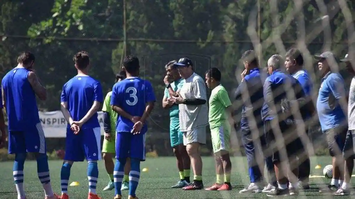 Ezechiel dan Bojan Terancam Absen, Robert Rene Alberts Sudah Siapkan Susunan Pemain Baru