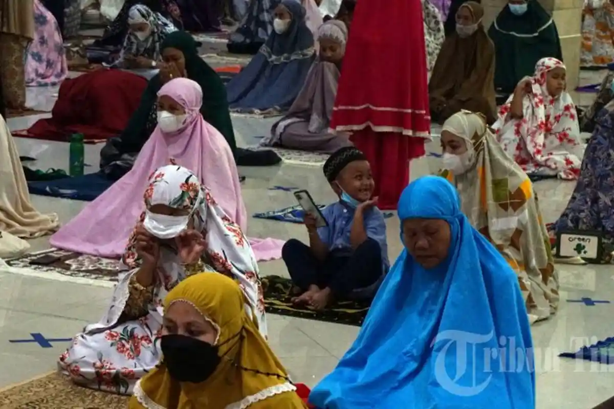 Menurut Ustadz Dasad Latief, Saat Ini Banyak Perempuan Palsu, Siapa Sajakah Itu?