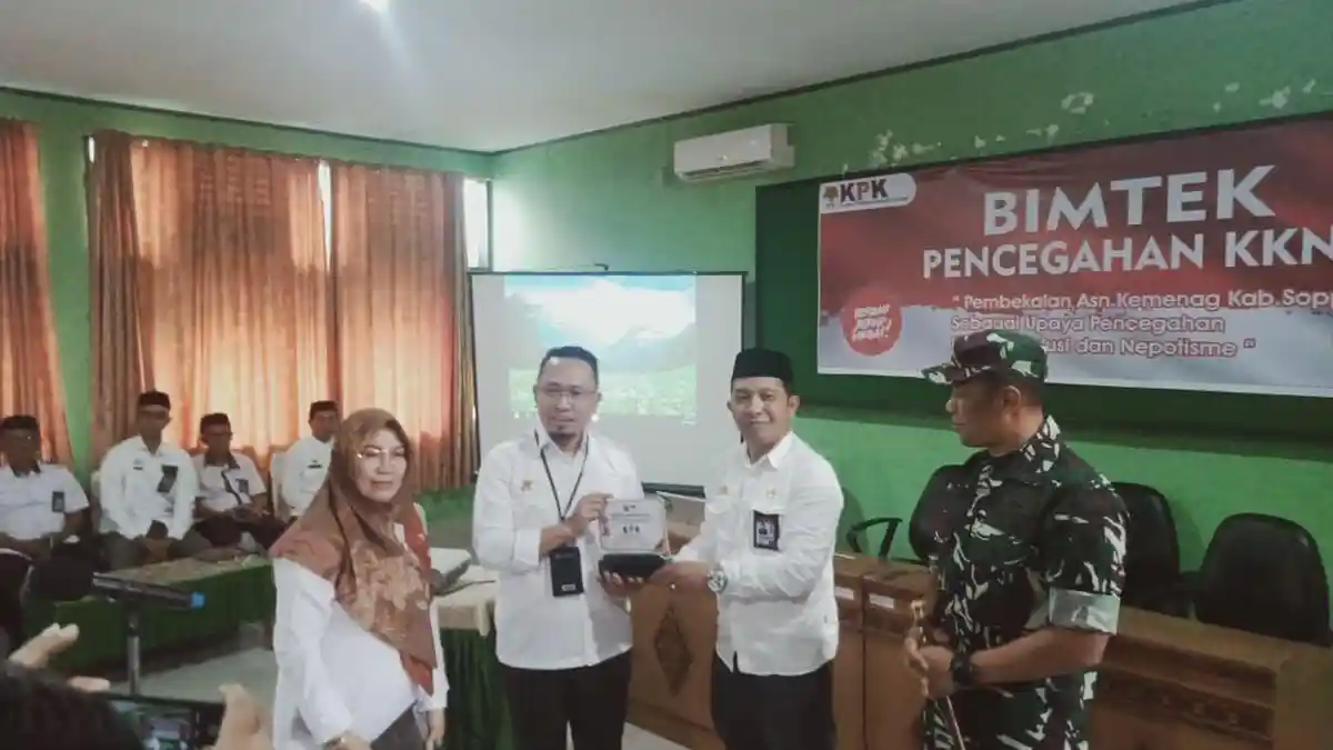 Jaksa KPK Asri Irwan Ingatkan Pegawai Kemenag Soppeng Jaga Integritas supaya tak Korupsi