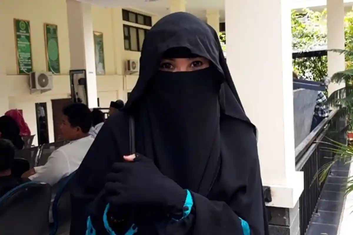 Mantan Suami Sudah Melamar Sang Kekasih, Indadari Doakan Caisar