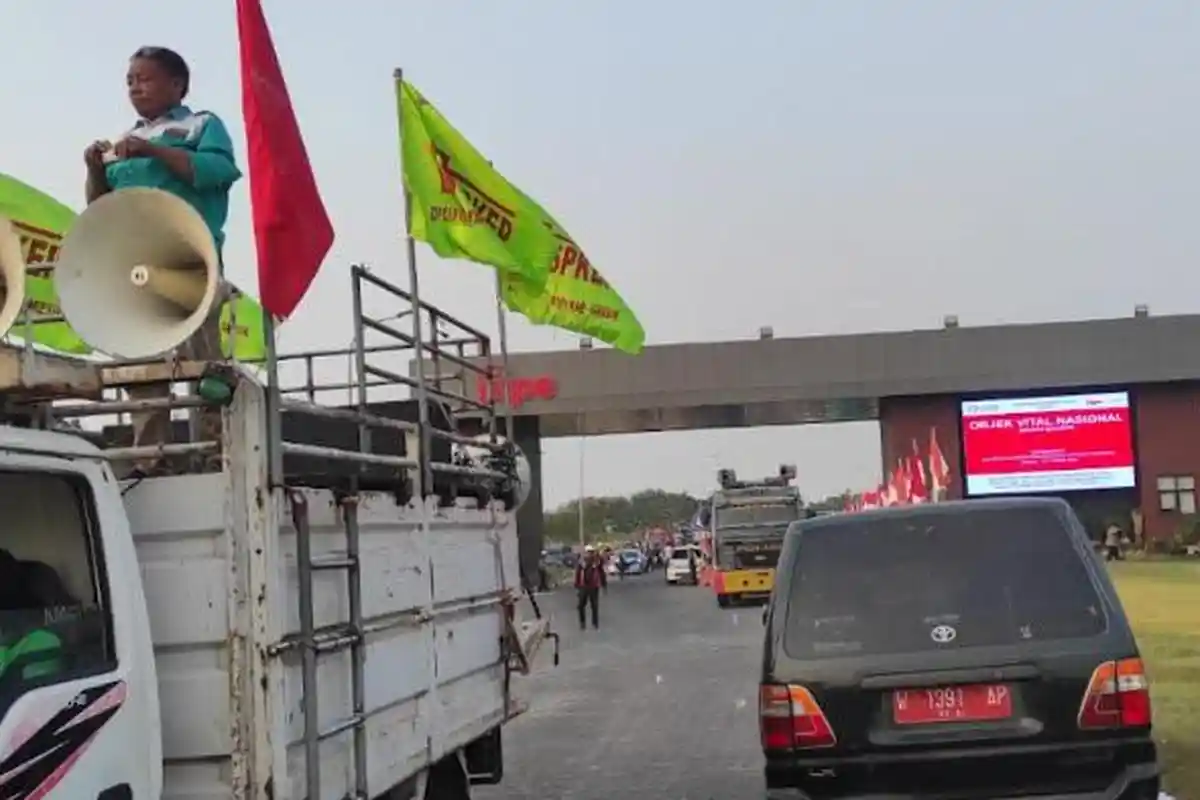 Setelah Didatangi Jokowi, Sekber Gresik Protes Rendahnya Serapan Tenaga Kerja Lokal di KEK JIIPE