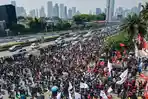 Foto-udara-menunjukkan-para-pengunjuk-rasa-memblokir-akses-3243.jpg