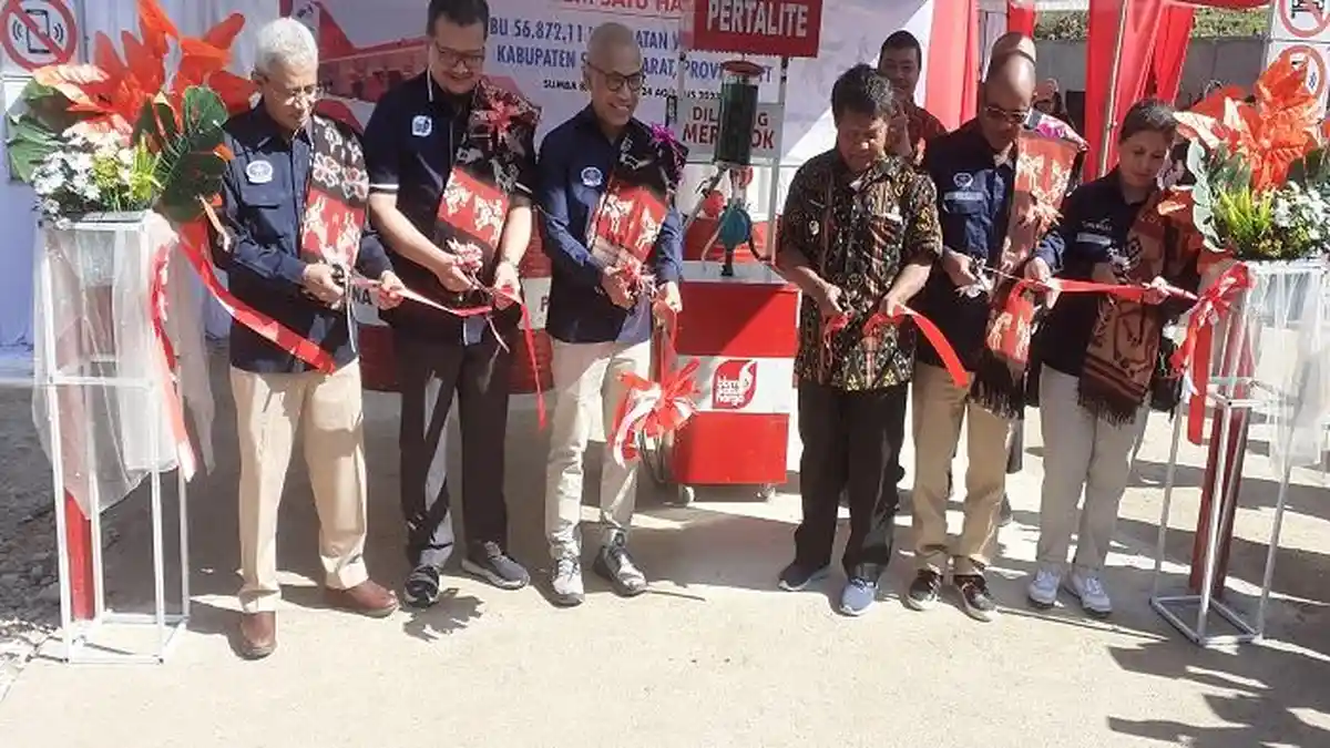 BPH Migas Resmikan 8 Penyalur BBM Satu Harga di Weemata, Sumba Barat Daya