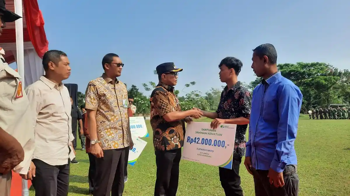 Pekerjaan Satlinmas Kota Semarang Dipandang Berisiko, Kini Mereka Dilindungi BPJS Ketenagakerjaan