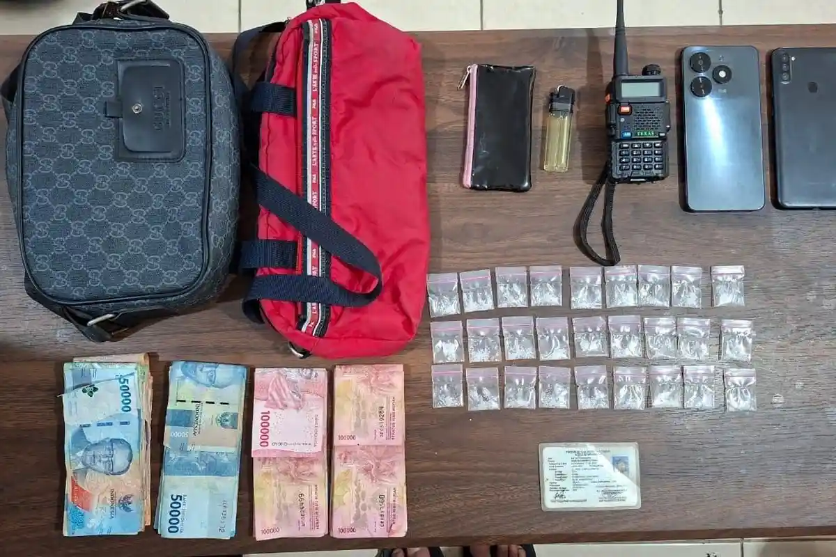 Satresnarkoba Kukar Amankan 3 Pria Sindikat Narkoba di Samarinda Seberang, Sita 27 Paket Sabu